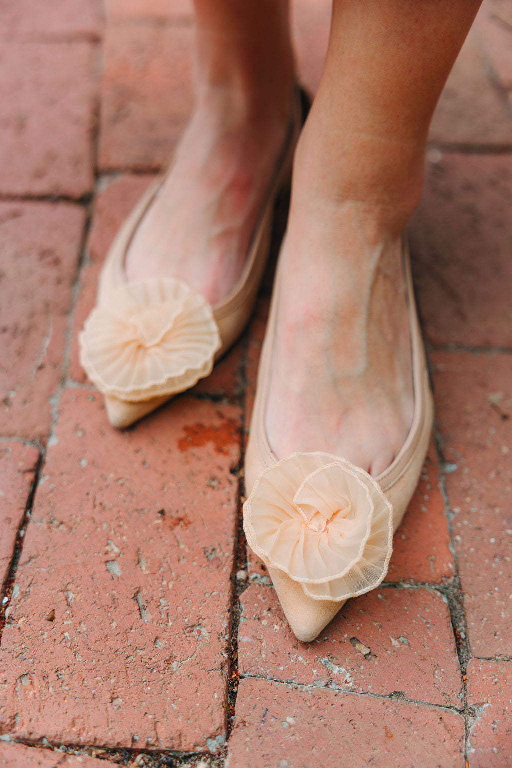 Cam. Cookie Slingback