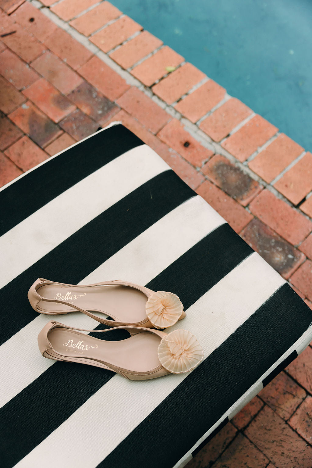 Cam. Cookie Slingback