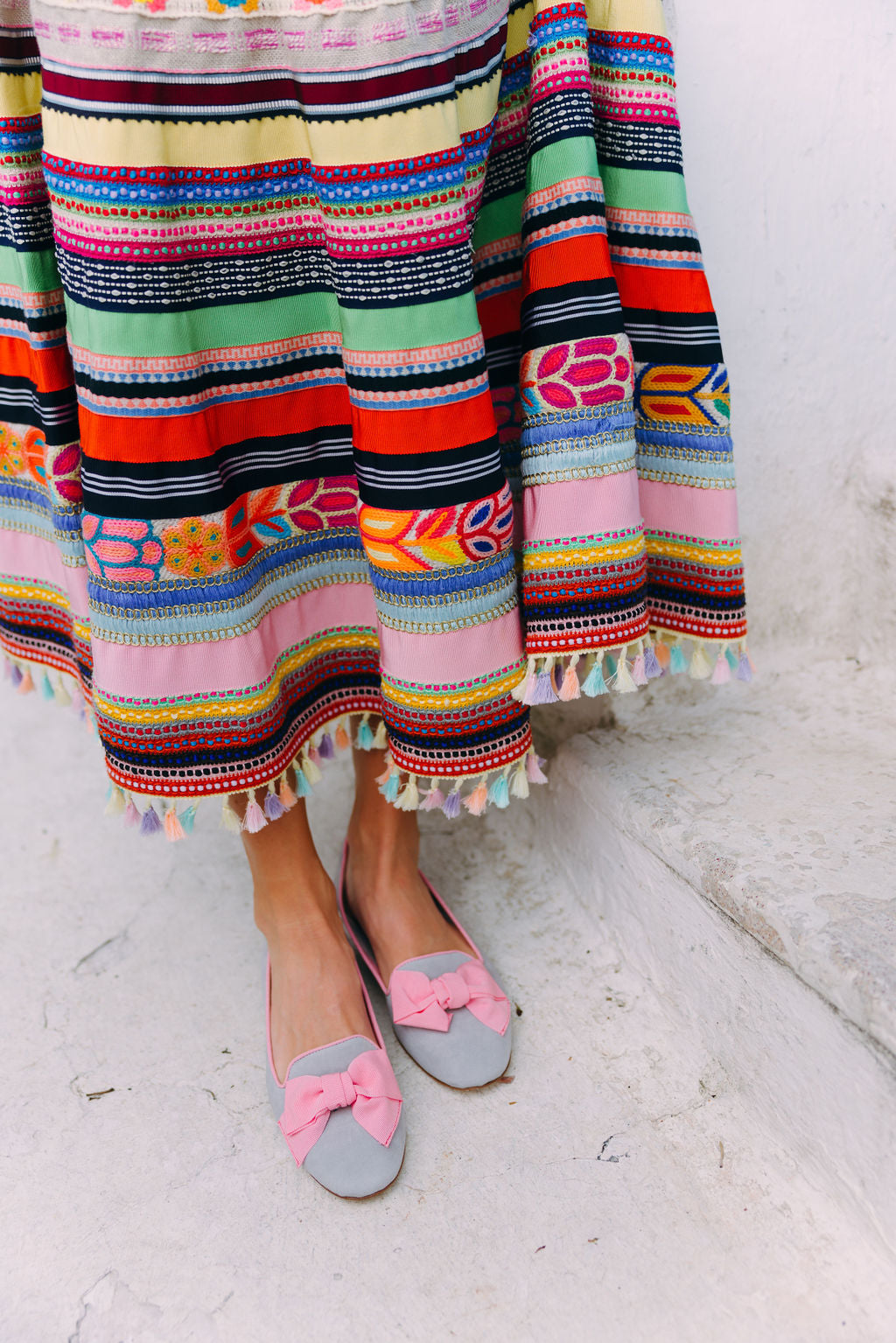Grey-pink bow loafers