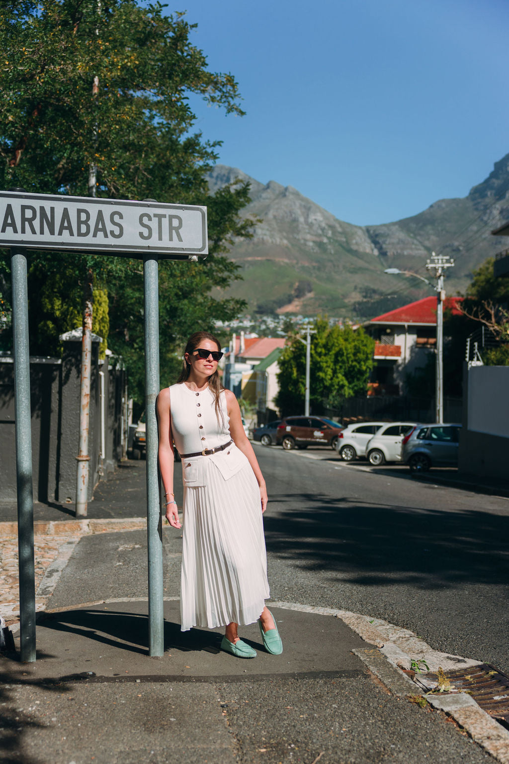 Moccasin Valencia Thyme