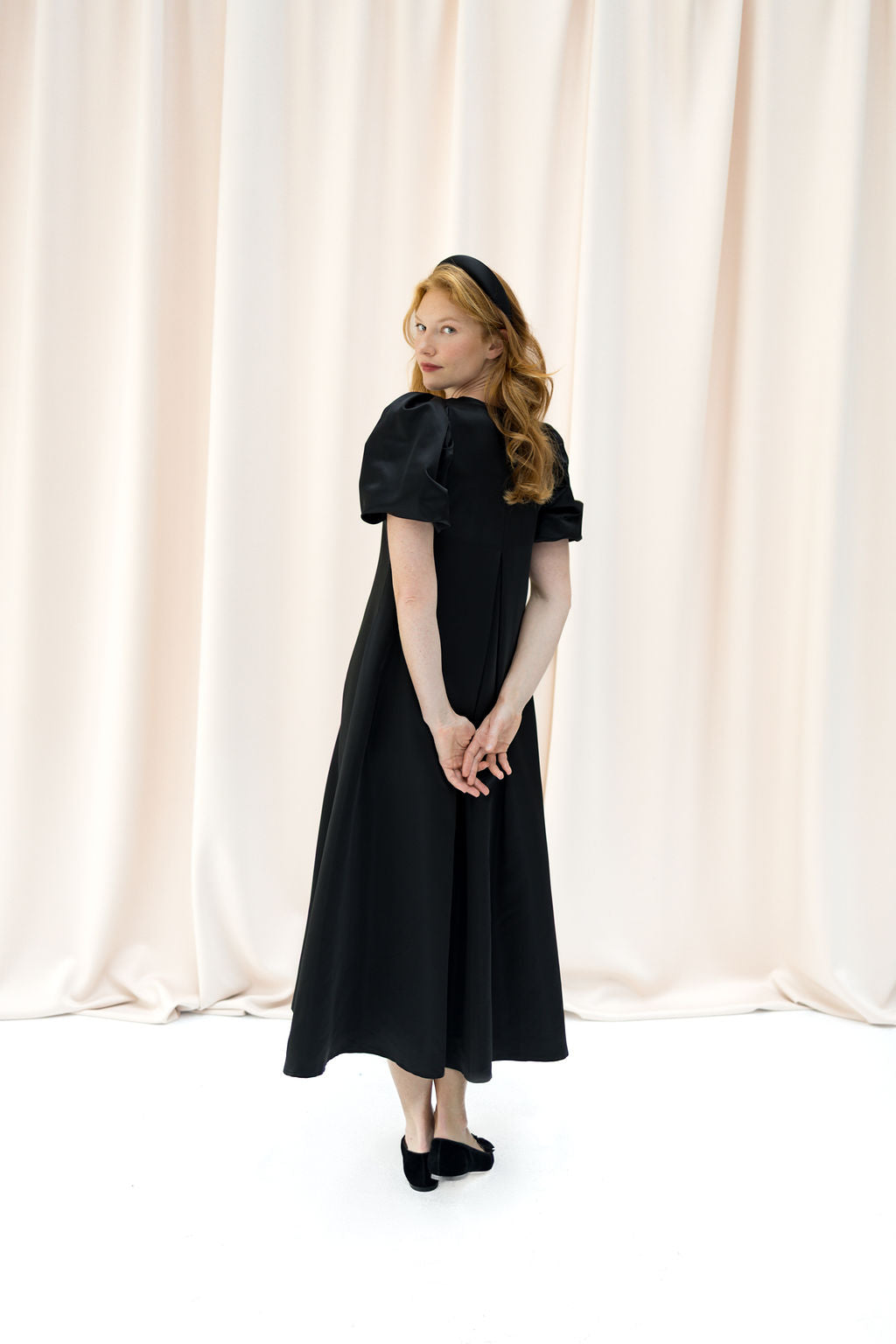 Nero-Nero Samt Schleifenloafer Pointy