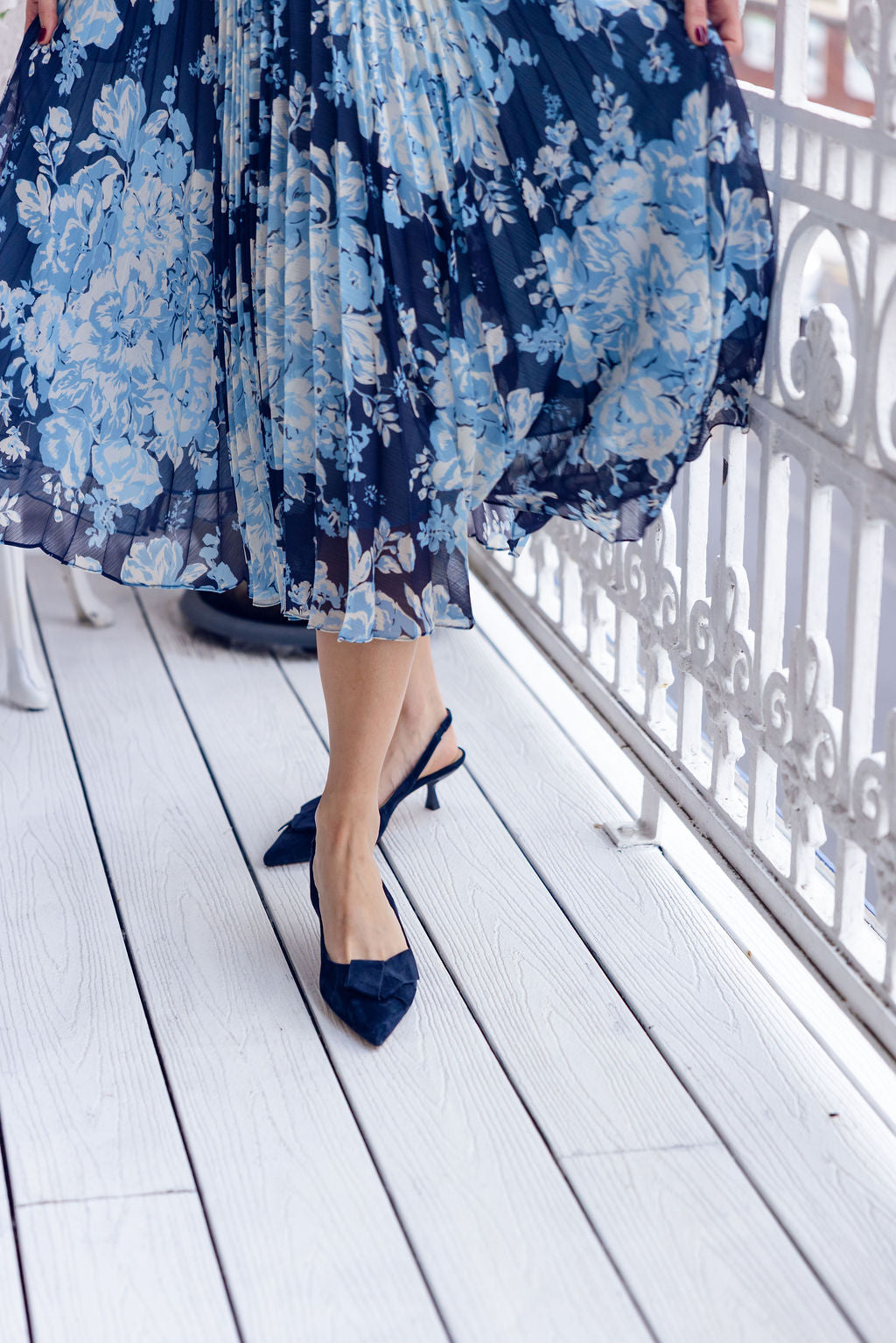 Blu Tie Sling-Pumps
