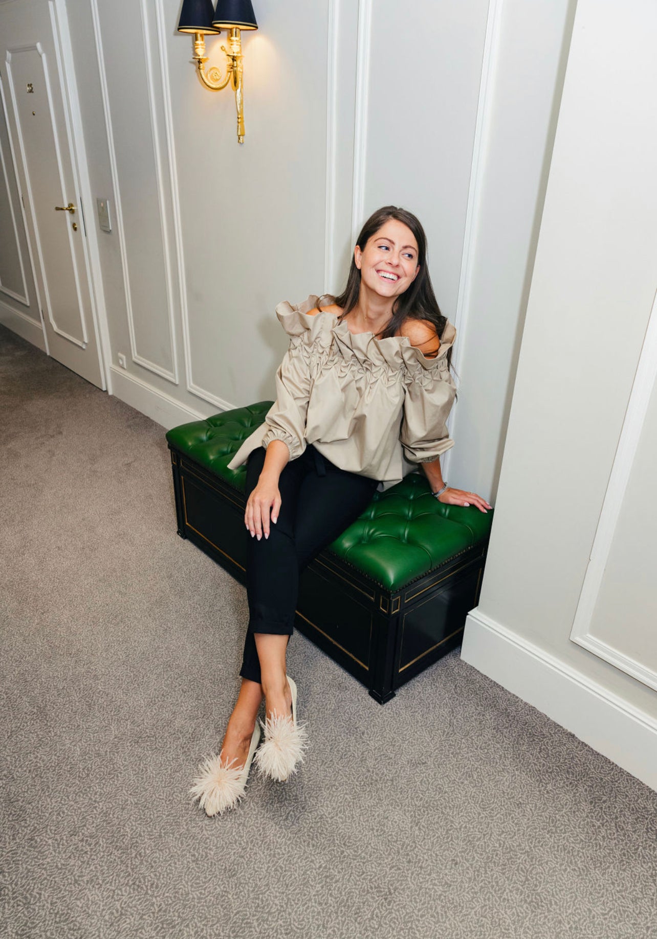 Ballerina Beige Federn