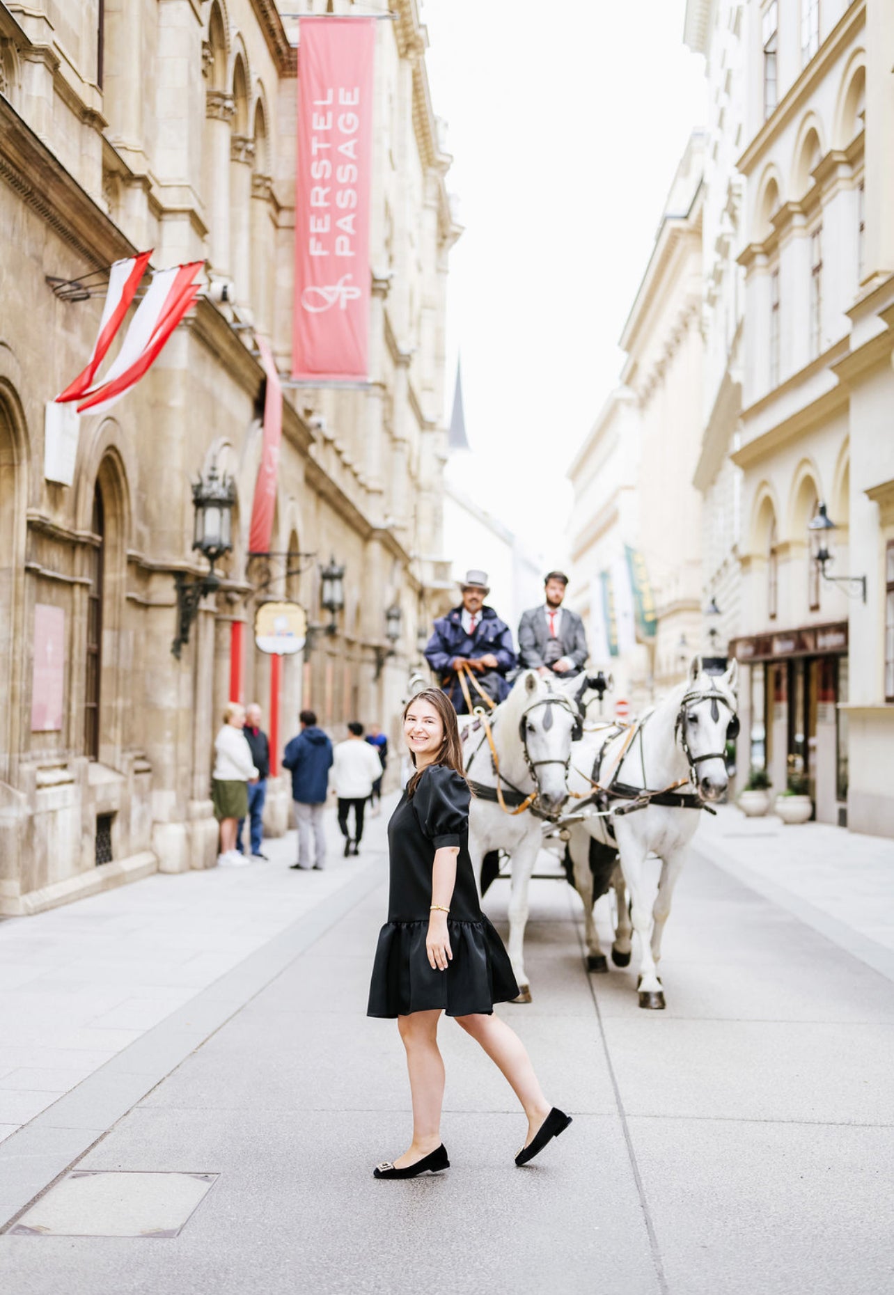 Ballerina Black Velvet Glitzer