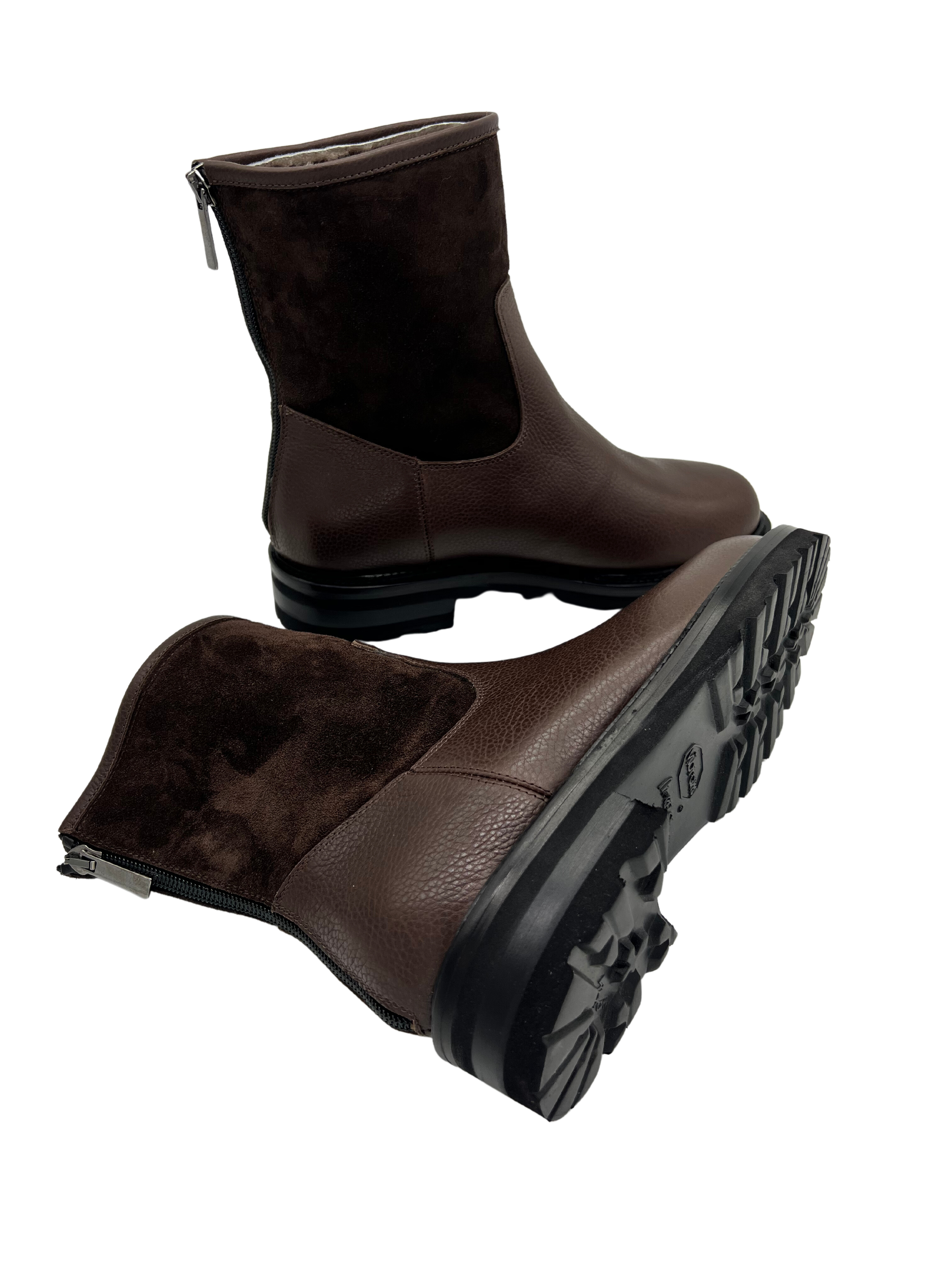 „Olivia“ Moro/T. Moro mit Lammfell gefüttert