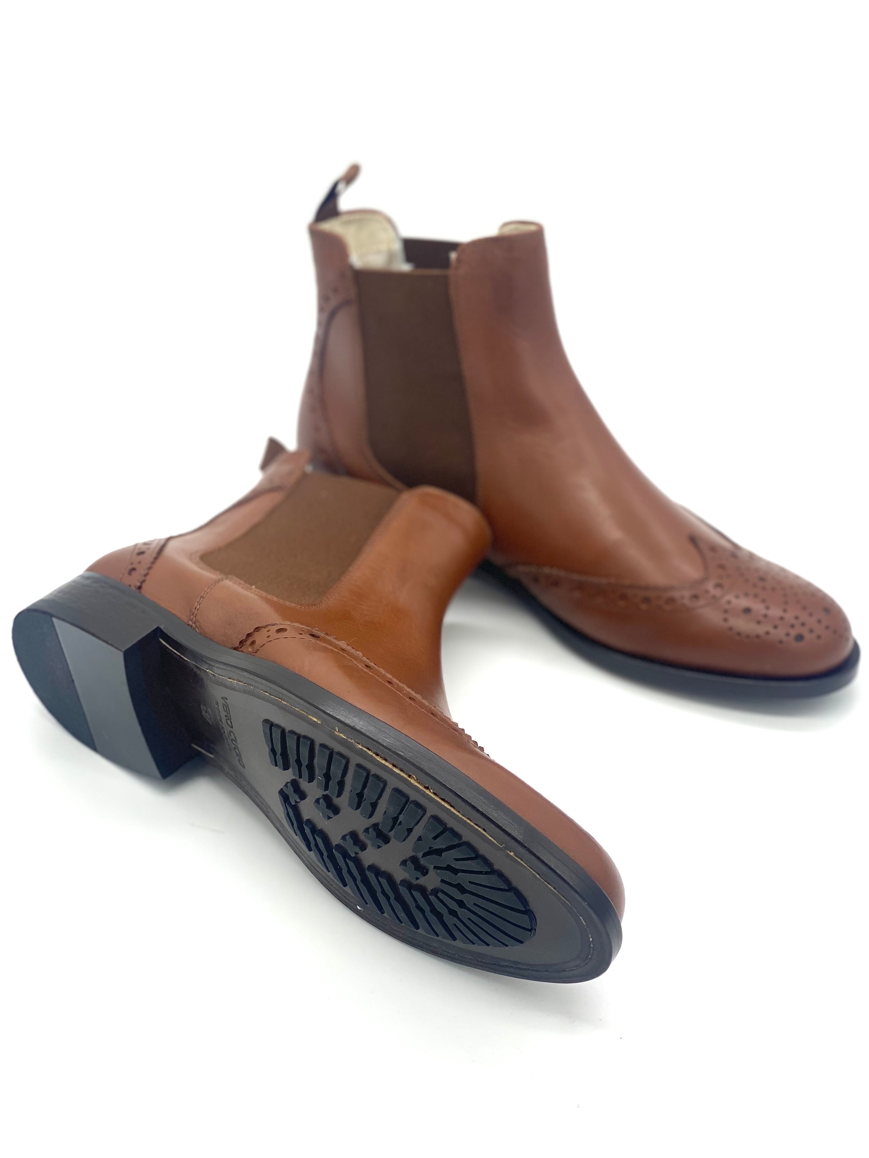 Pompei Brown 11 Cognac mit Lammfell gefüttert