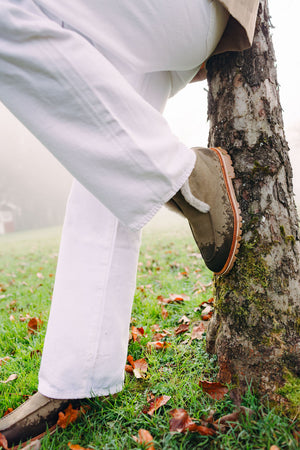 Stiefelette Taupe gefüttert mit Profilsohle