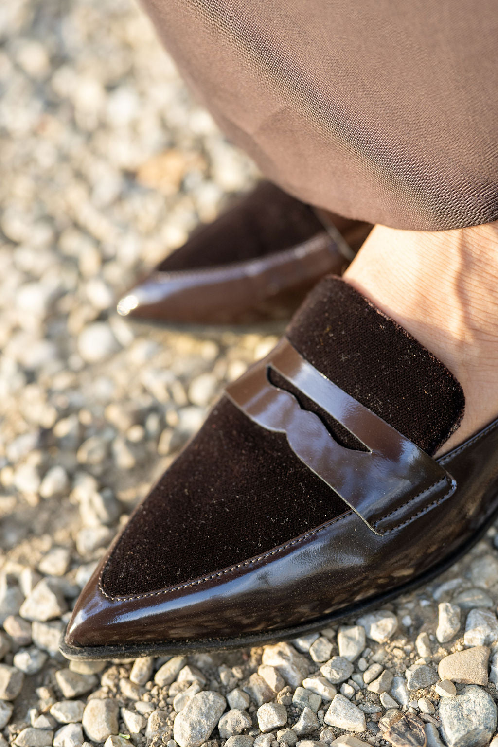 T.Moro Lack Velvet Pointy