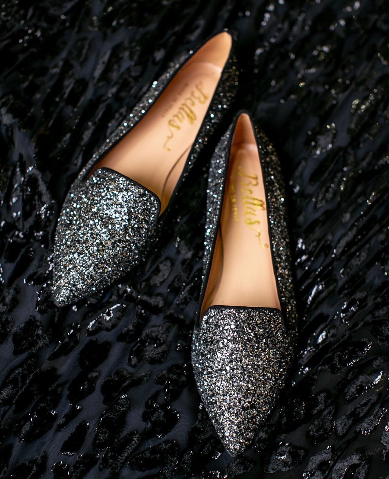 Ferro Fumo Glitter Pointy Loafer