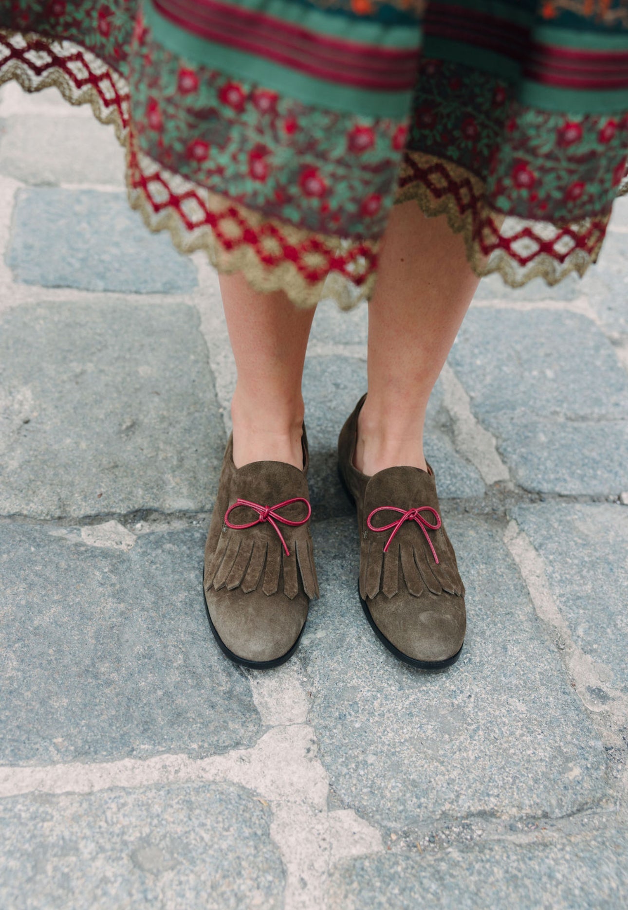 SHOOTINGSCHUH Oliva Fringe Bowtie Loafer 41